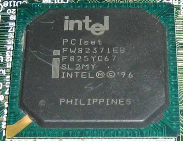 Intel PCIset FW82371EB G825YC67 SL2MY 