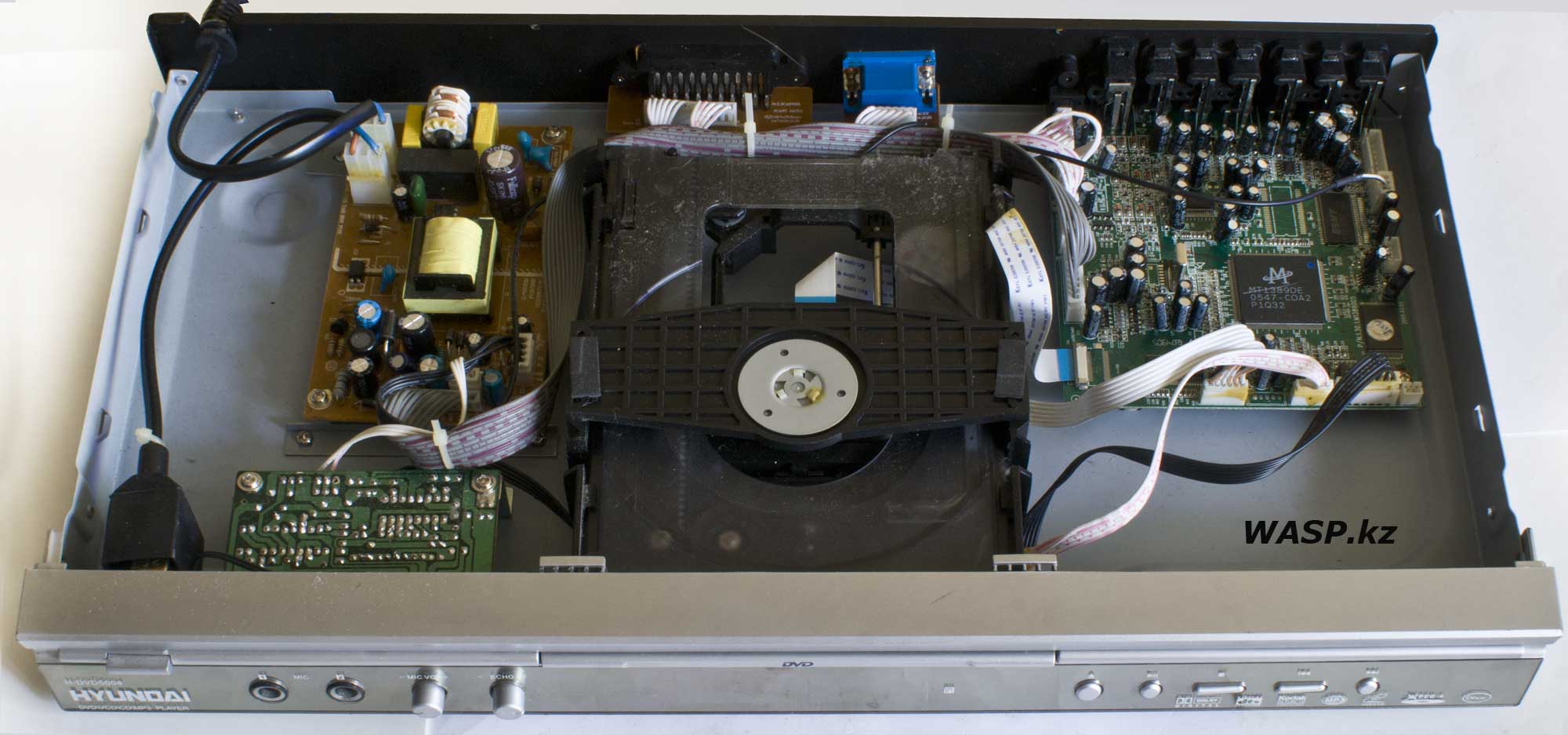 HYUNDAI H-DVD5004 как разобрать DVD-плеер, для ремонта или чистки
