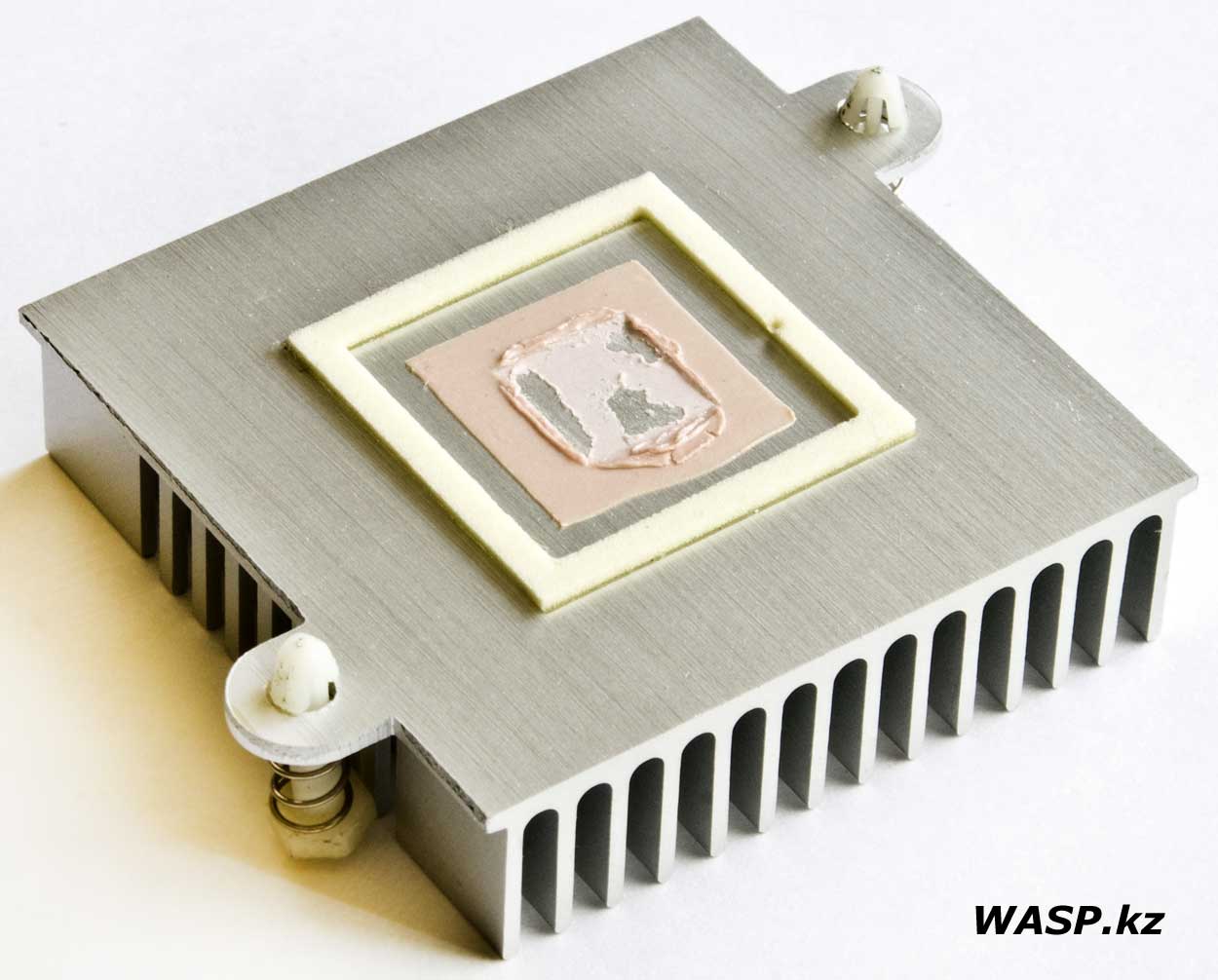Foxconn H55MX-S радиатор охлаждения чипсета матплаты
