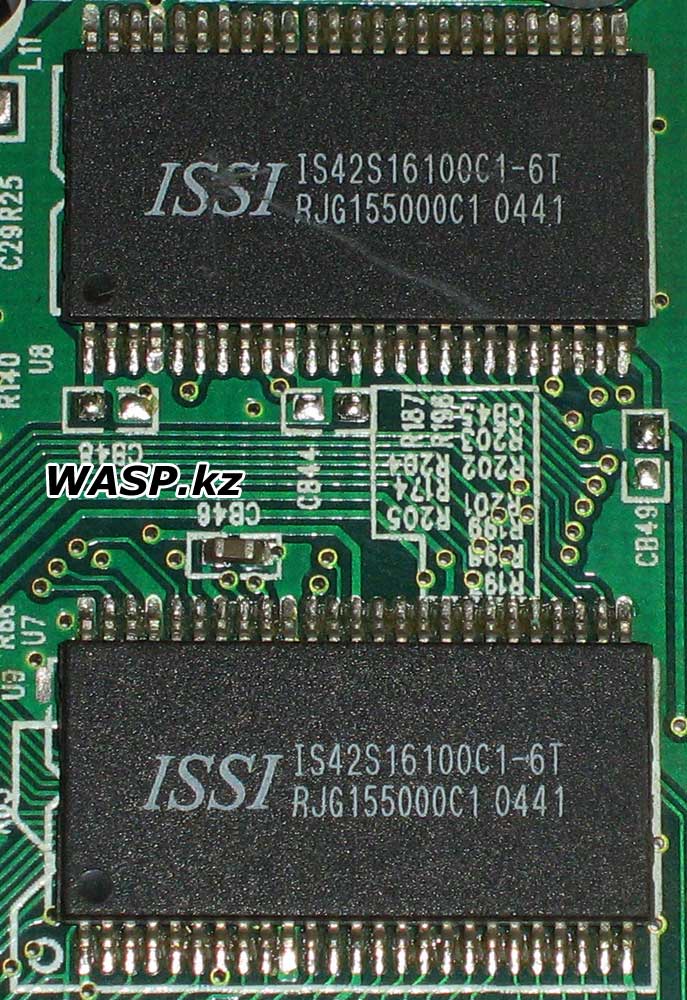 ISSI IS42S16100C1-6T память SDRAM на плате DVD плеера