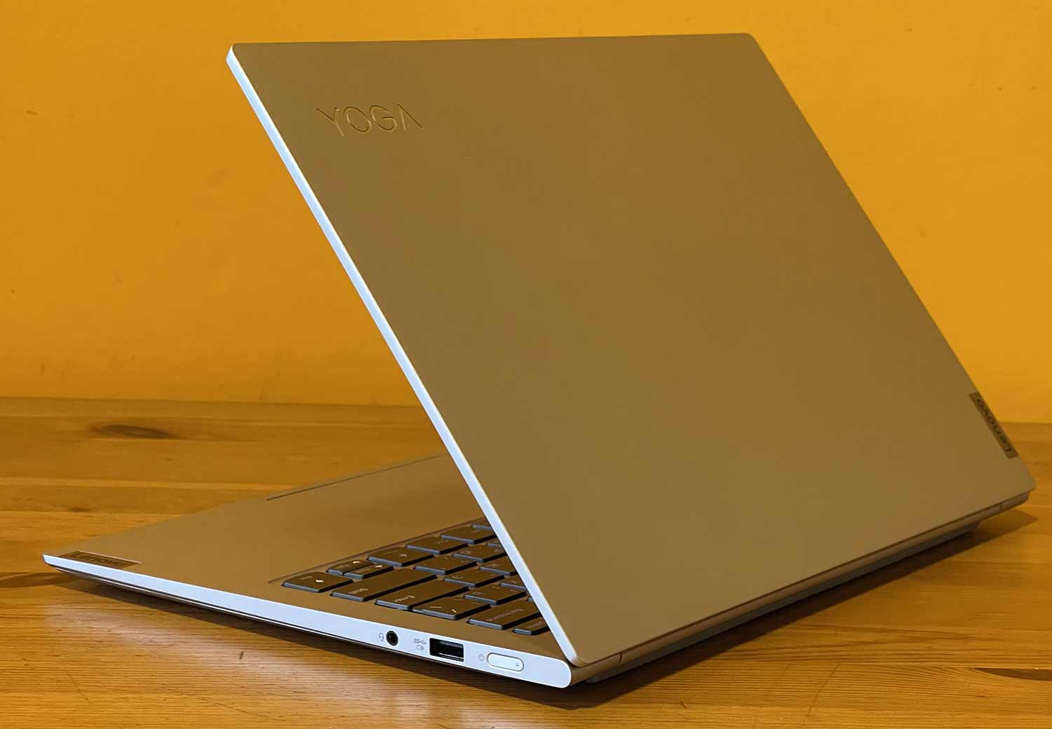 Lenovo Yoga Slim 7 Pro полное описание ноутбука