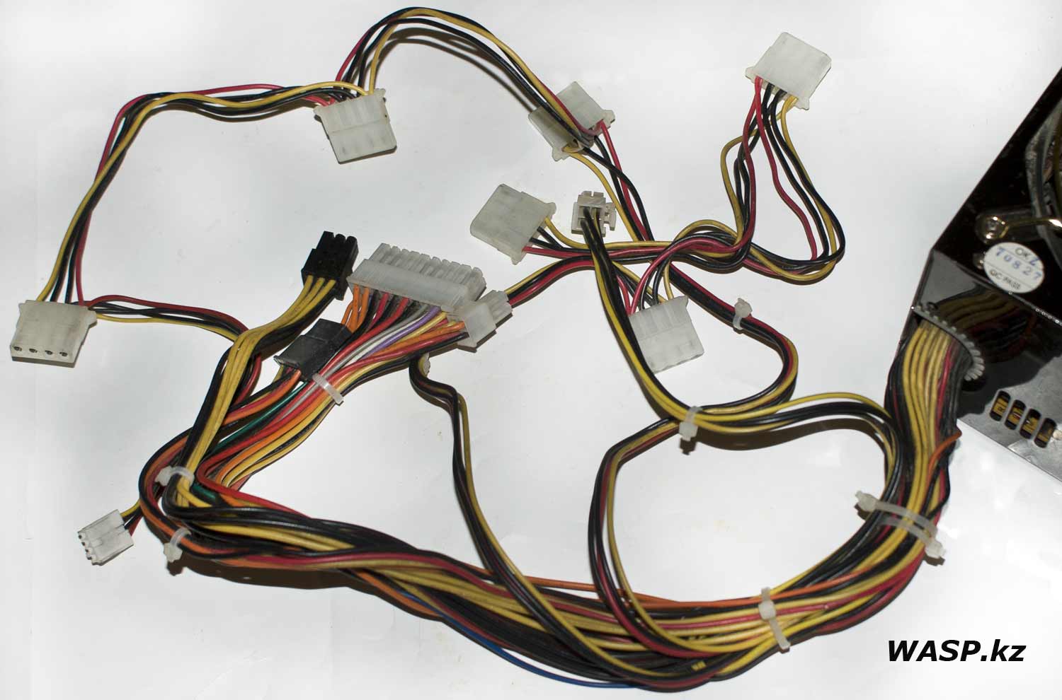 HuntKey LW-6450SH разъемы и кабеля компьютерного БП