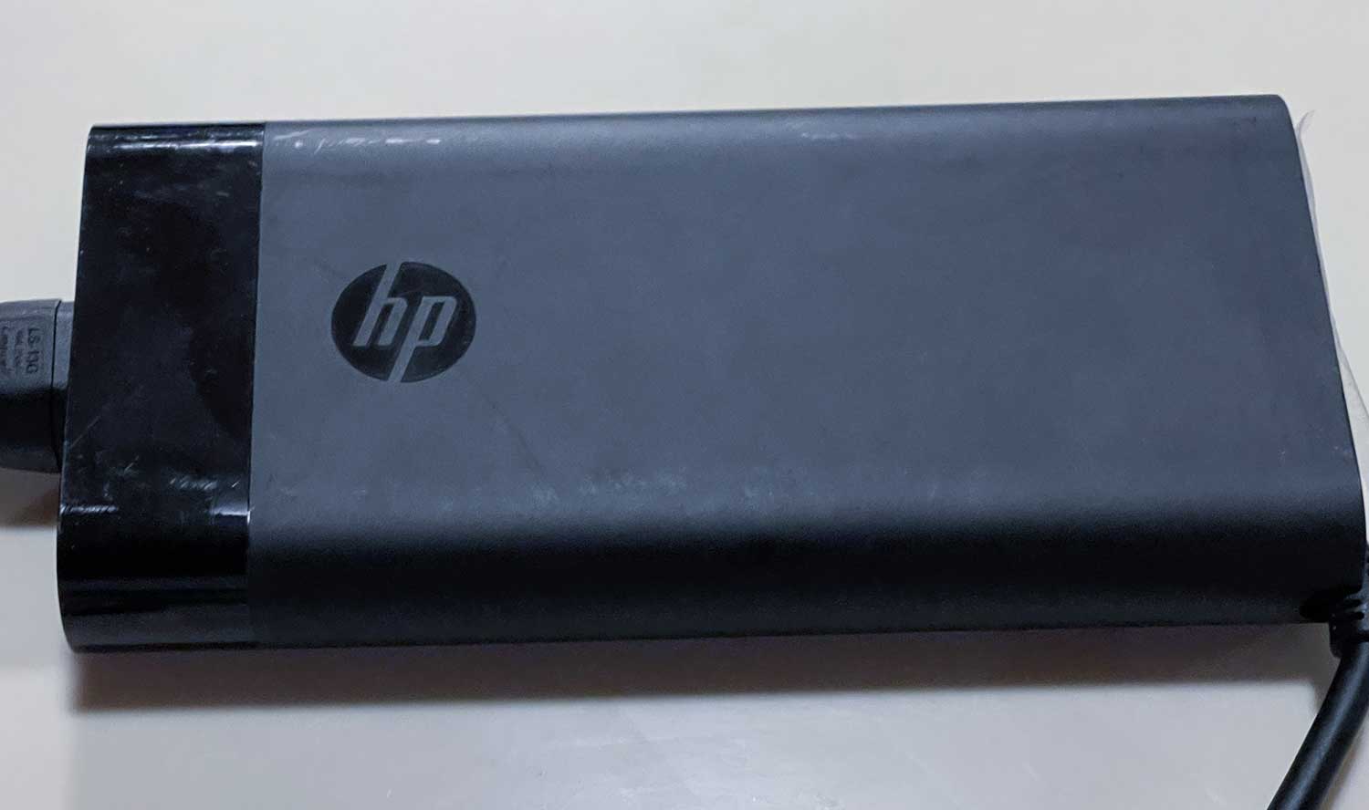 HP OMEN 15-en1034ur оригинальный адаптер питания он же зарядка