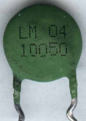 терморезистор LM 04 10050 в блоке питания