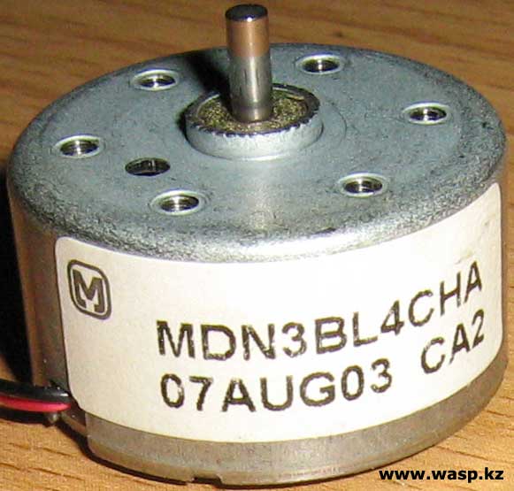 Электродвигатель MDN3BL4CHA 07AUG03 CA2 в CD-ROM