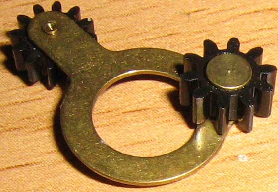 латунное кольцо с двумя передаточными шестернями Skina BF-10