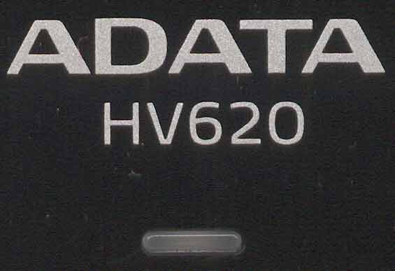 ADATA HV620 передняя сторона и индикатор
