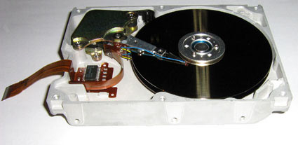 Quantum ProDrive LPS диски HDD с магнитным слоем