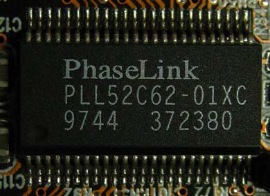 Phase Link PLL52C62-01XC чип на Gigabyte GA-586STX