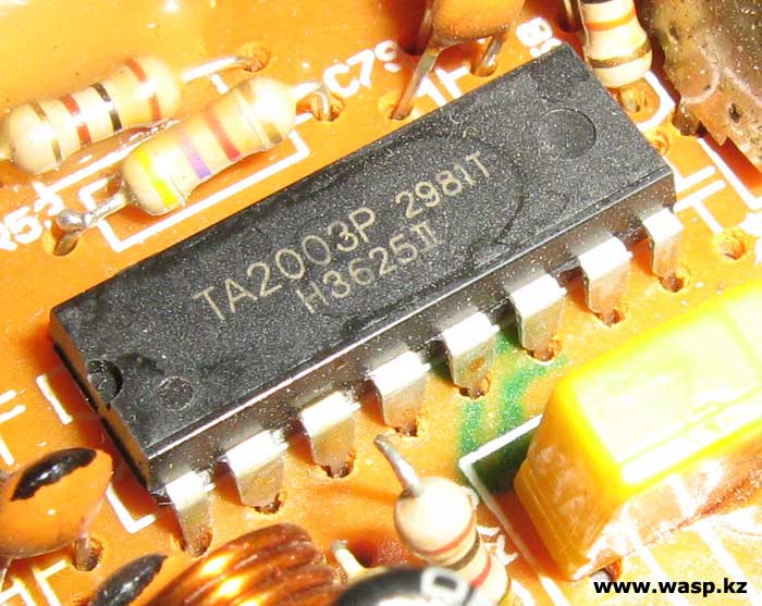 микросхема TA2003P приемника в магнитоле TOXI TX-2031AEQ Китай