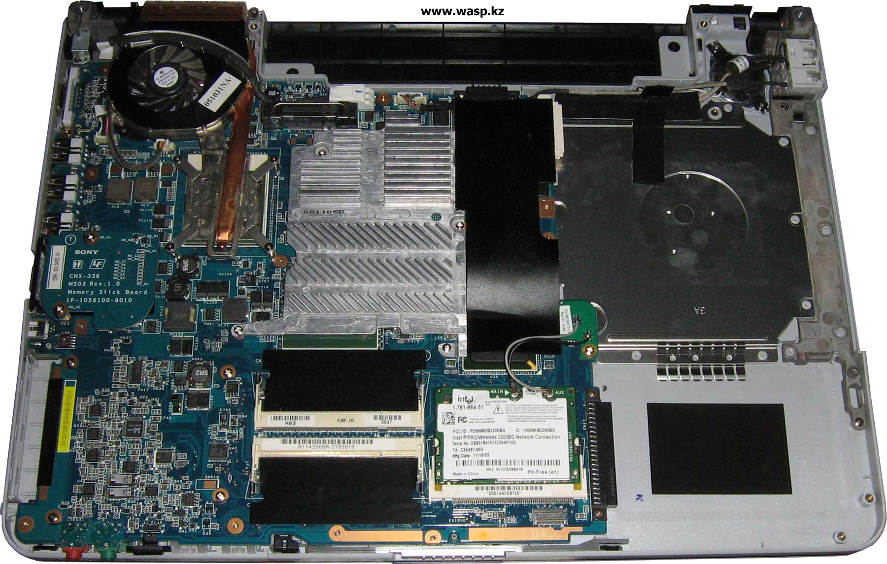 Sony Vaio VGN-FS790B разборка ноутбука и ремонт