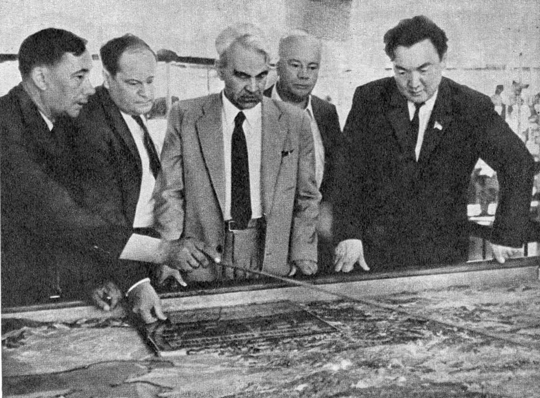 президент Академии наук Казахстана Ш. Е. Есенов 1971 год
